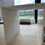 ein Tisch direkt an der Insel